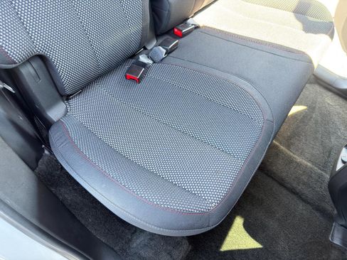 Used 2017 Chevrolet Equinox LT w/ Convenience Package FWD image 38