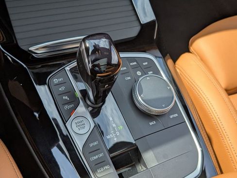 Used 2024 BMW X3 sDrive30i w/ Premium Package w/ZPA image 26