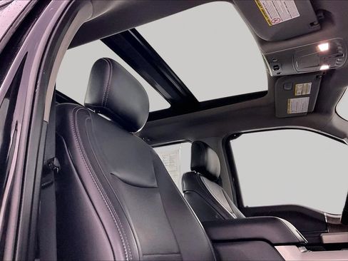 Used 2019 Ford F250 Lariat AWD/4WD image 32