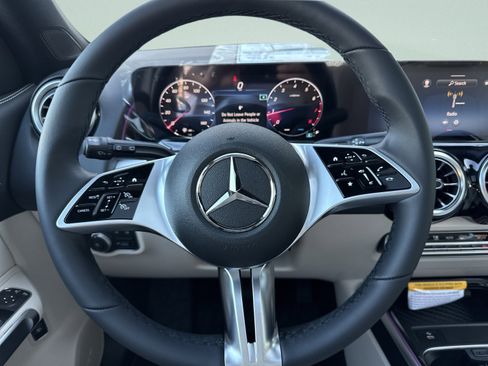 Certified 2026 Mercedes-Benz GLB 250 image 32