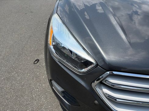 Used 2019 Ford Escape SE AWD/4WD image 28