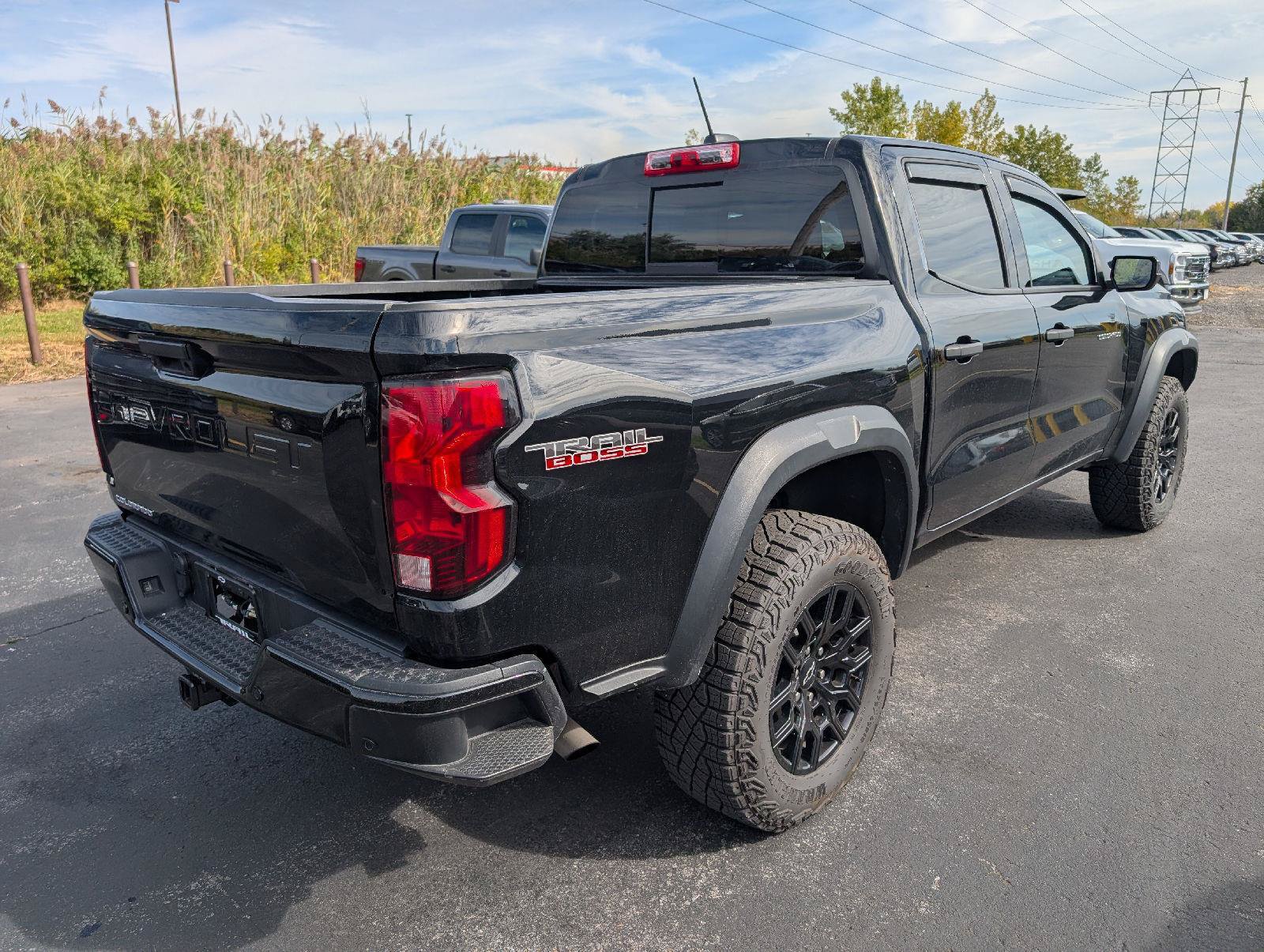 Used 2025 Chevrolet Colorado Trail Boss AWD/4WD image 8