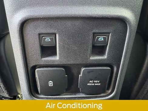 Used 2024 Ford Bronco Wildtrak AWD/4WD image 25