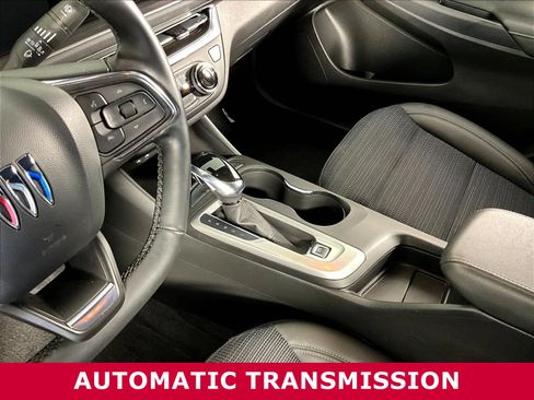 Used 2025 Buick Envista Preferred w/ Convenience I Package FWD image 16