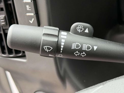 New 2025 Chevrolet Express 3500 Extended image 12