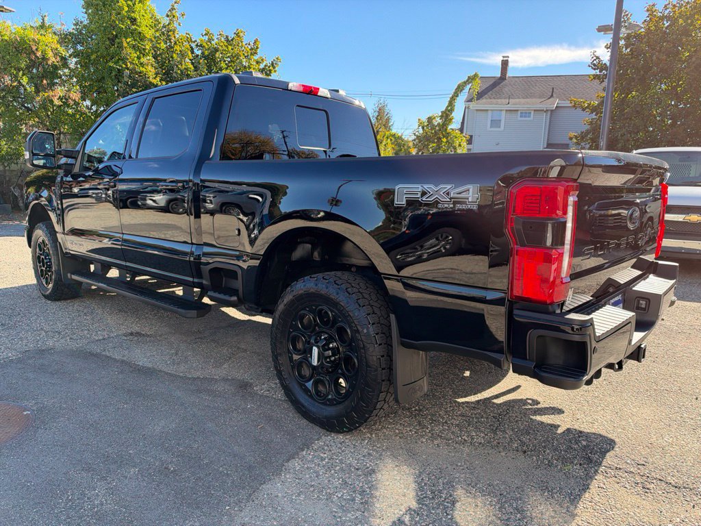 Used 2024 Ford F250 Lariat w/ Lariat Ultimate Package AWD/4WD image 4