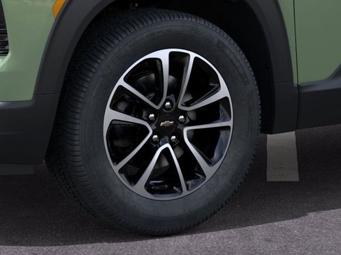 New 2026 Chevrolet TrailBlazer LT w/ Convenience Package FWD image 9
