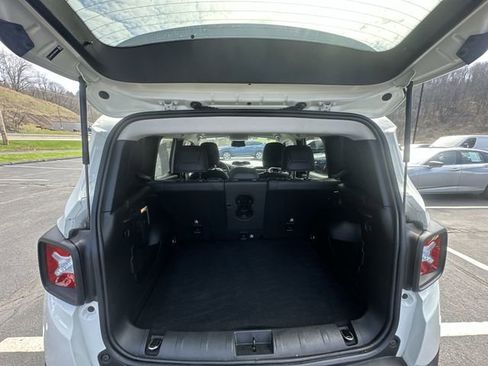 Used 2021 Jeep Renegade Trailhawk image 22