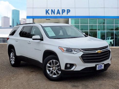 Used 2020 Chevrolet Traverse LT image 1