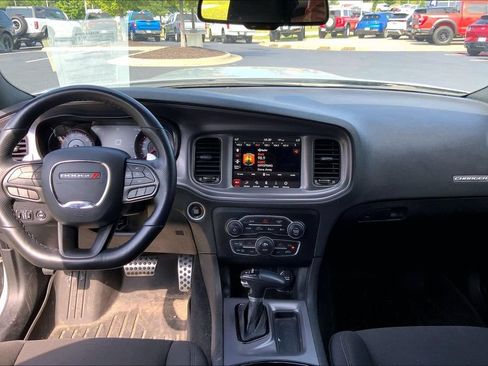 Used 2023 Dodge Charger R/T w/ Performance Handling Group RWD image 9