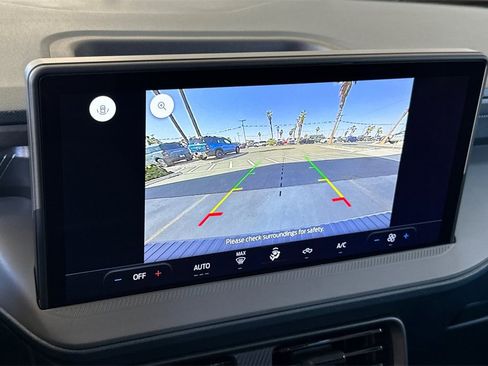 New 2025 Ford Maverick XL image 18