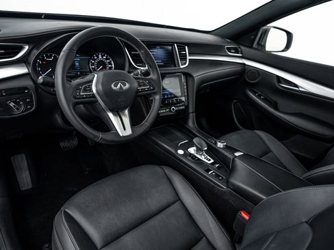 Used 2021 INFINITI QX50 Luxe w/ Appearance Package AWD/4WD image 11