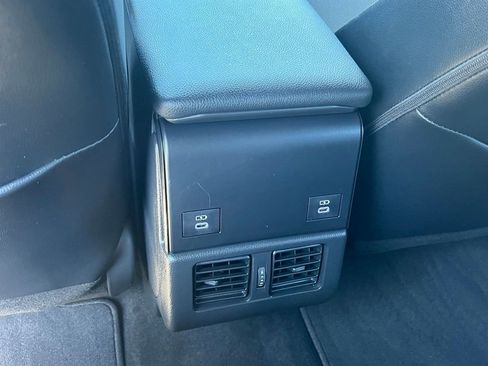 Used 2024 Toyota bZ4X AWD w/ Weather Package image 18