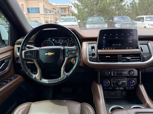 Used 2021 Chevrolet Suburban High Country AWD/4WD image 30