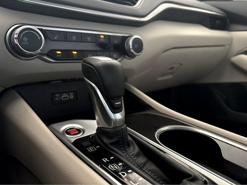 Used 2021 Nissan Altima 2.5 SV w/ SV Premium Package image 13