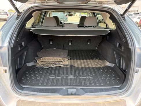 Used 2020 Subaru Outback Premium w/ Popular Package #1 AWD/4WD image 29