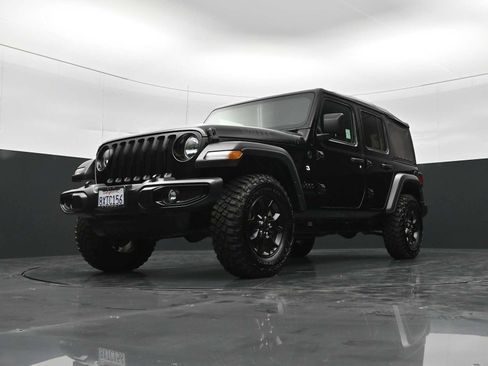 Used 2021 Jeep Wrangler Unlimited Sport AWD/4WD image 25