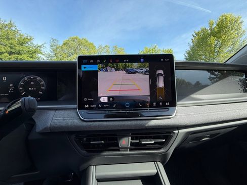 New 2026 Volkswagen Tiguan S AWD/4WD image 19