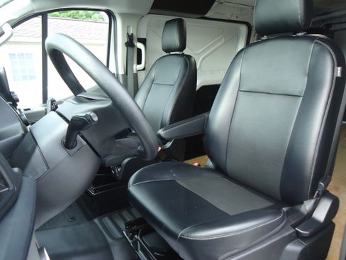 Used 2024 Ford Transit 150 Low Roof RWD image 22