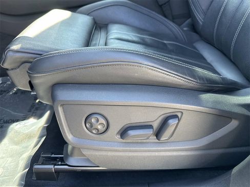 Used 2022 Audi Q5 2.0T Premium Plus w/ Premium Plus Package image 18