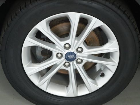 Used 2019 Ford Escape SE FWD image 36