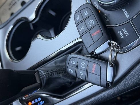 Used 2019 Jeep Grand Cherokee Limited X AWD/4WD image 35