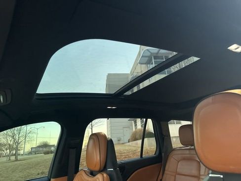 Used 2020 Lincoln Aviator Black Label image 4