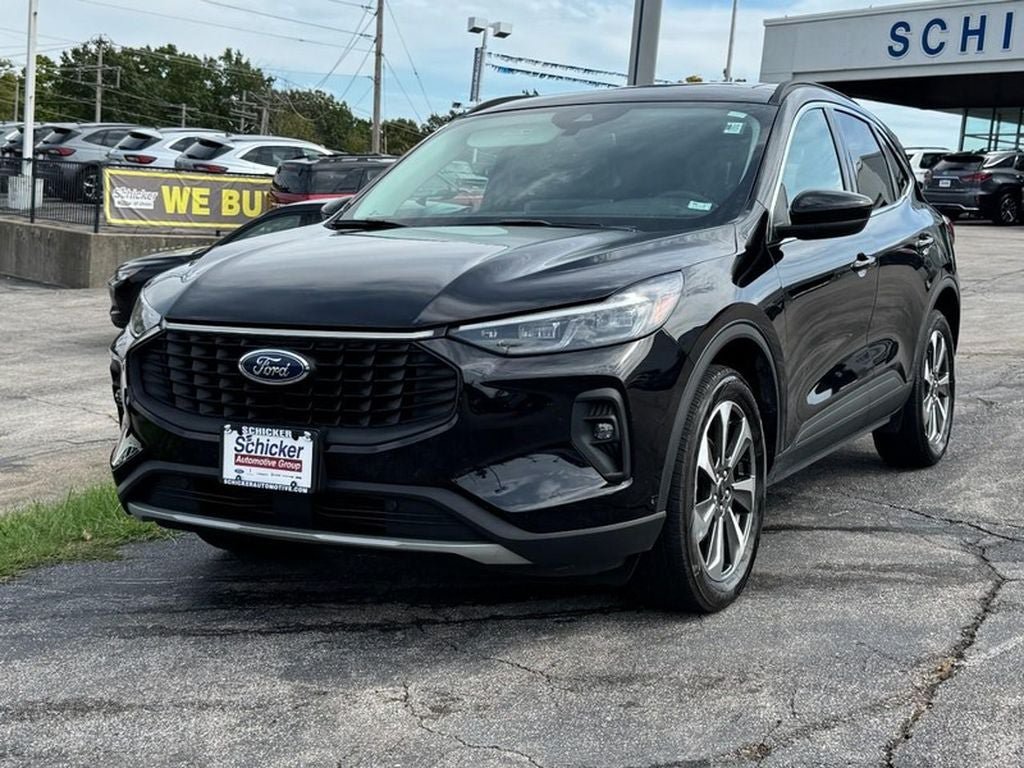Used 2025 Ford Escape Platinum AWD/4WD image 8