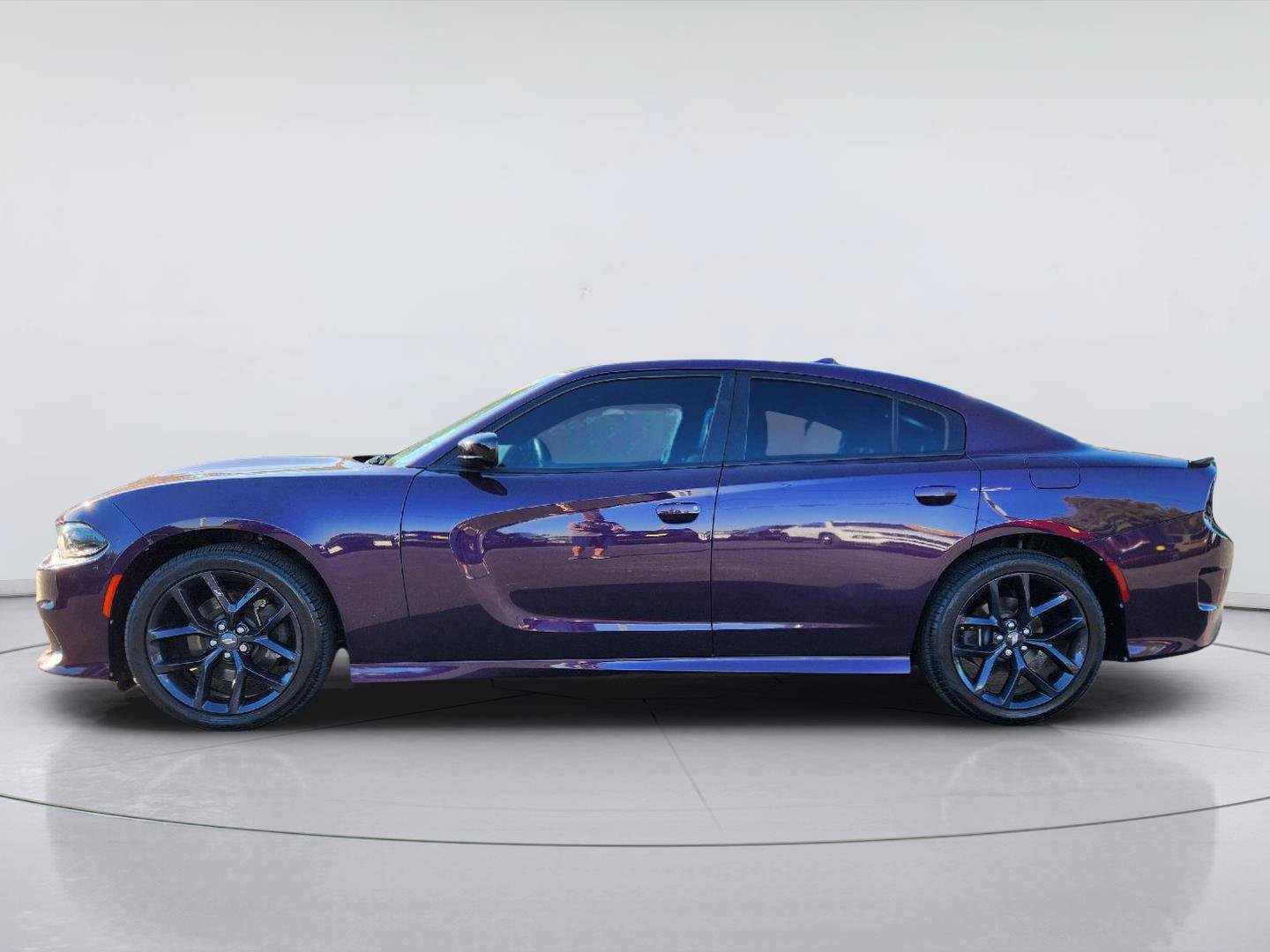 Used 2020 Dodge Charger GT w/ Blacktop Package RWD image 4