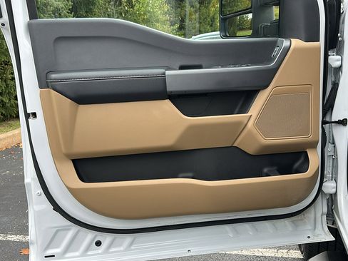 Used 2024 Ford F250 XLT image 15