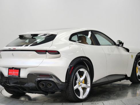 Used 2025 Ferrari Purosangue AWD/4WD image 9