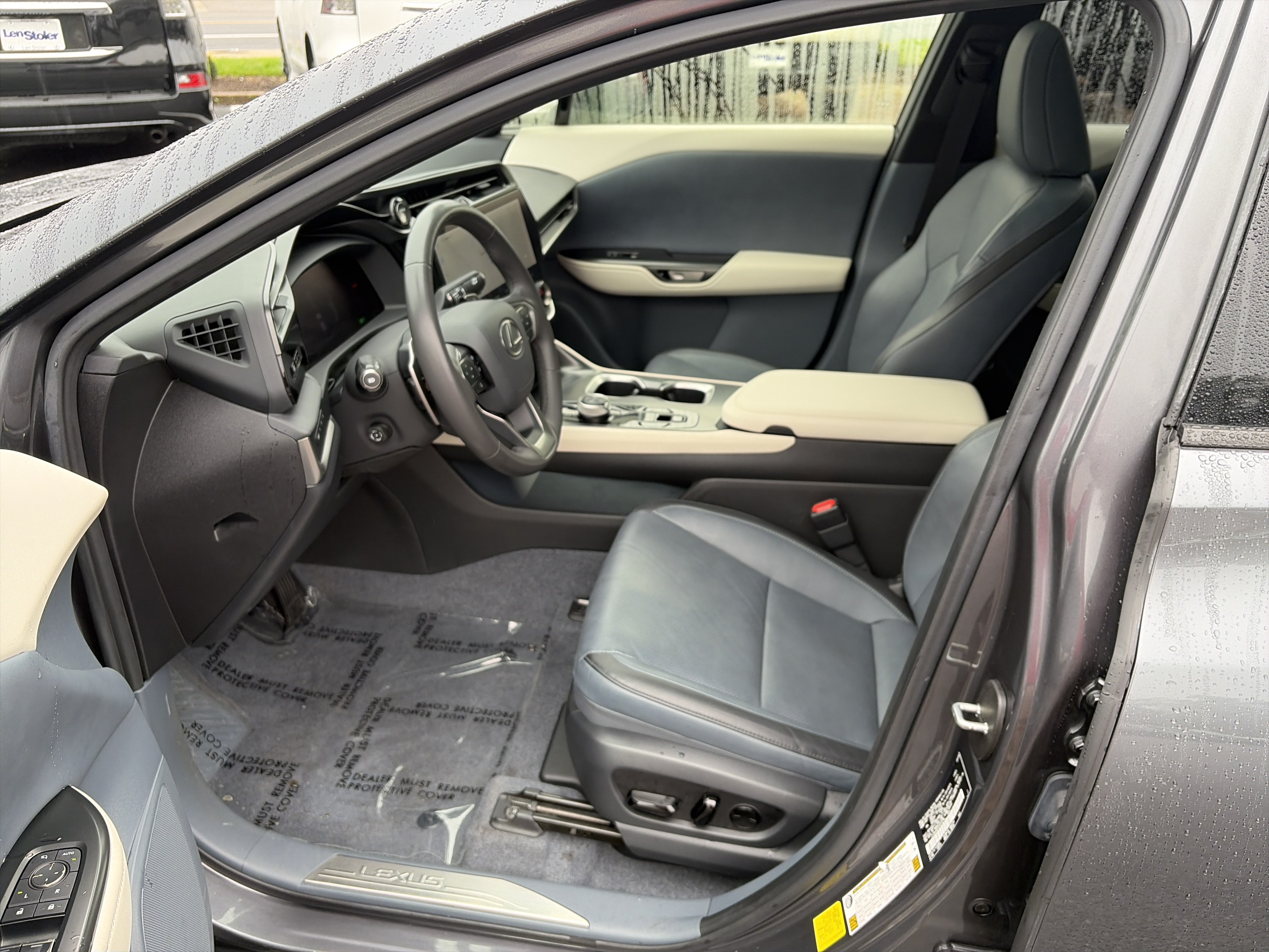 Used 2024 Lexus RZ 450e Premium w/ Technology Package AWD/4WD image 11