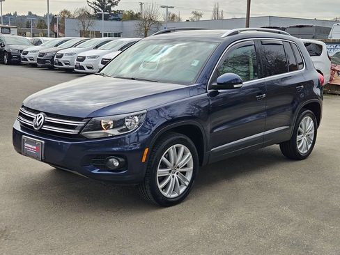 Used 2013 Volkswagen Tiguan SE image 3