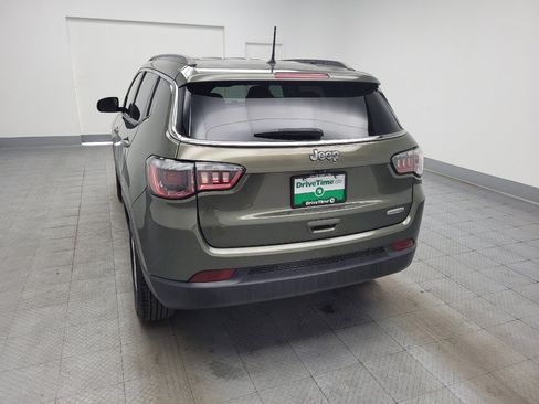 Used 2018 Jeep Compass Latitude FWD image 6
