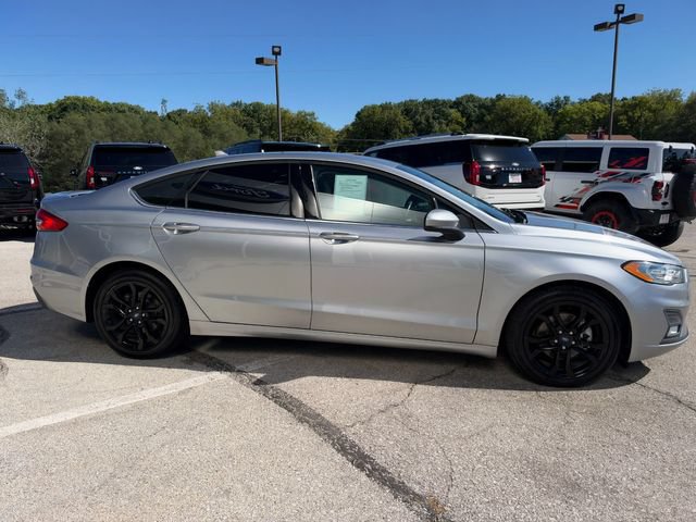 Used 2020 Ford Fusion SE w/ Equipment Group 151A FWD image 8
