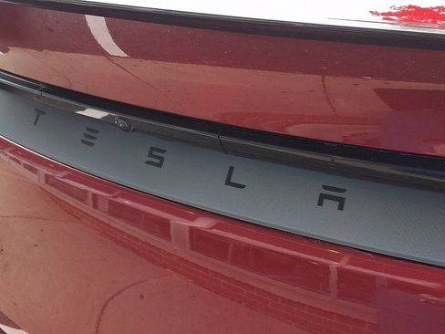 Used 2026 Tesla Model Y Long Range AWD/4WD image 10