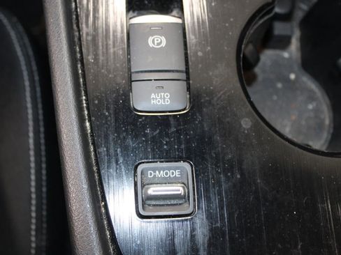Used 2021 Nissan Rogue SV FWD image 33