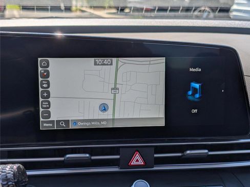 Used 2025 Hyundai Elantra Limited image 30