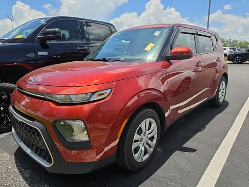 Used 2020 Kia Soul LX FWD image 5