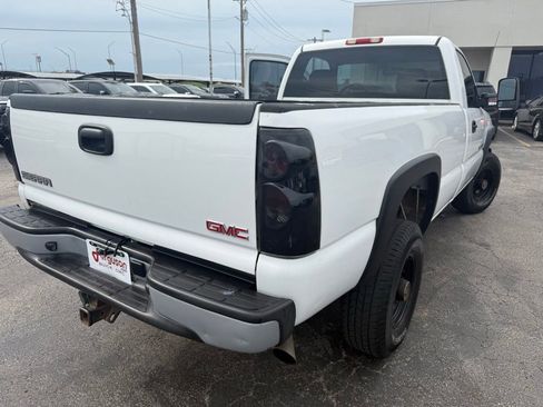 Used 2007 GMC Sierra 2500 W/T RWD image 4
