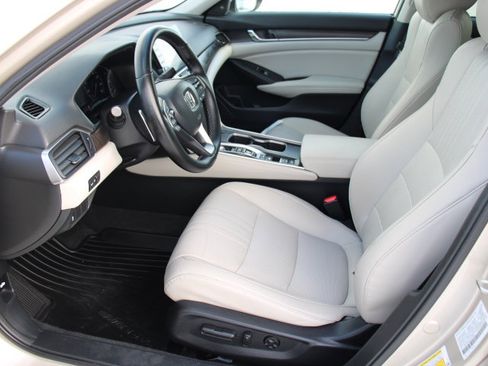 Used 2020 Honda Accord EX-L image 11