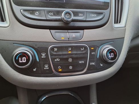 Used 2023 Chevrolet Malibu LT image 11