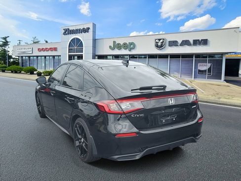 Used 2025 Honda Civic Sport image 3