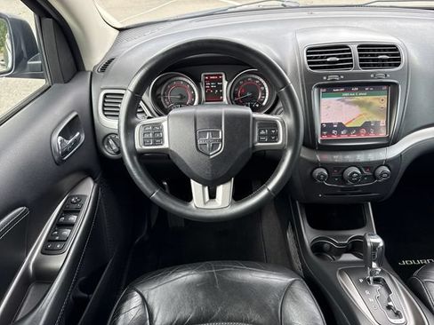 Used 2015 Dodge Journey Crossroad w/ Flexible Seating Group FWD image 20
