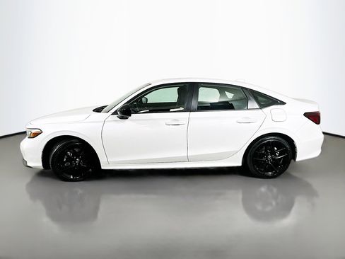 Used 2025 Honda Civic Sport image 4