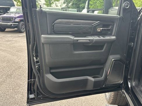 New 2026 RAM 2500 Limited AWD/4WD image 10