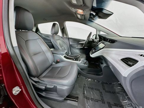 Used 2017 Chevrolet Bolt Premier w/ Driver Confidence II Package FWD image 26