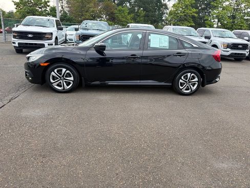 Used 2018 Honda Civic LX image 2