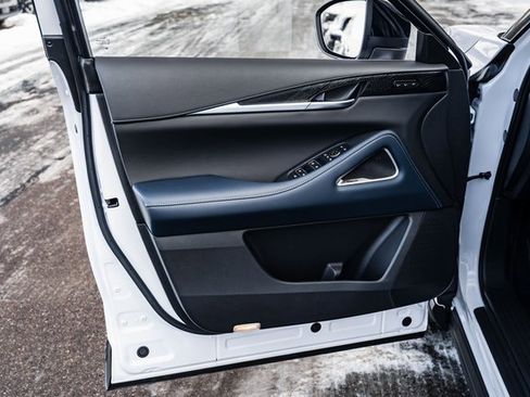 New 2026 INFINITI QX60 Sport image 16