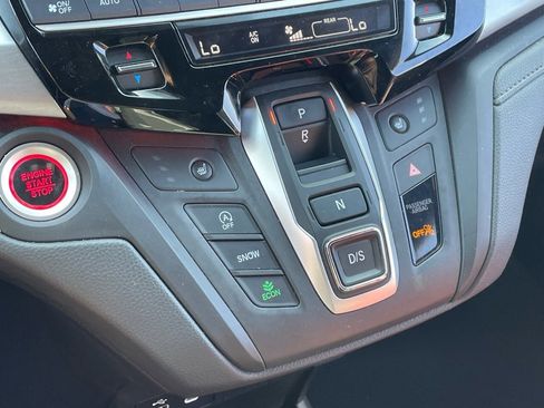 Used 2025 Honda Odyssey Sport-L image 6